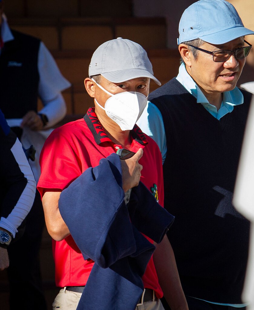 2021年，马云与虞锋。肖建华的公司网络是他们的香港证券公司的最大股东。